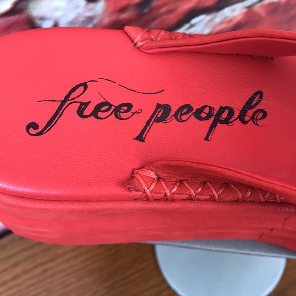 Free People Haven Thong Flatform Leather Sandals / Flip Flops in Flame - Picture 9 of 15